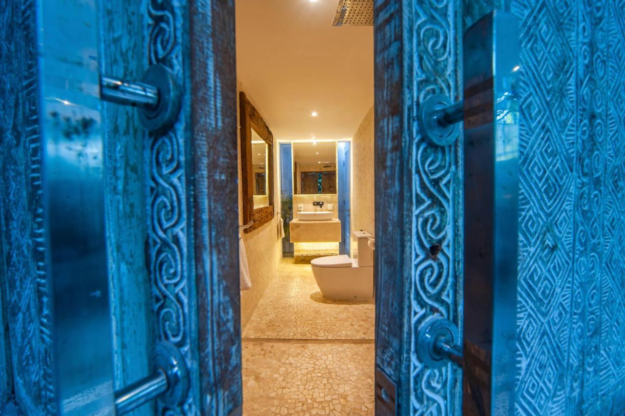 Villa Tides Seminyak Esterno foto
