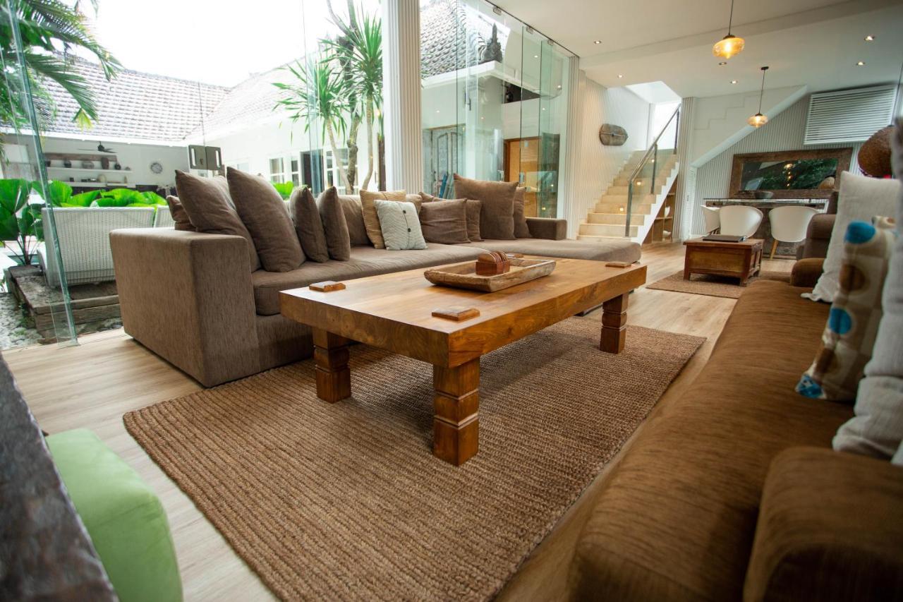Villa Tides Seminyak Esterno foto